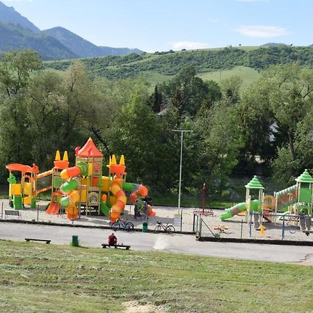 BešeňováMymara , Apartman Ivadella公寓 外观 照片