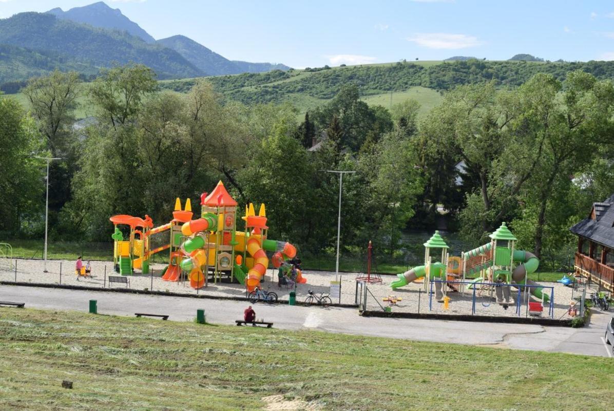 BešeňováMymara , Apartman Ivadella公寓 外观 照片